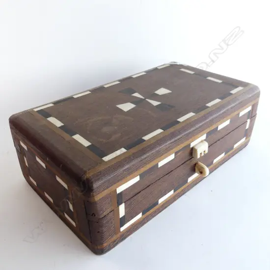 INLAID COCONUT WOOD BOX  L340 W200MM LATCH NEEDS REPAIR