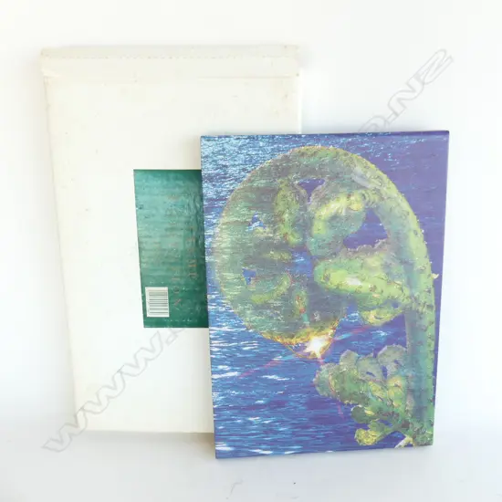 1995 NZ STAMP COLLECTION BOOK IN ORIGINAL SLEEVE COVER 