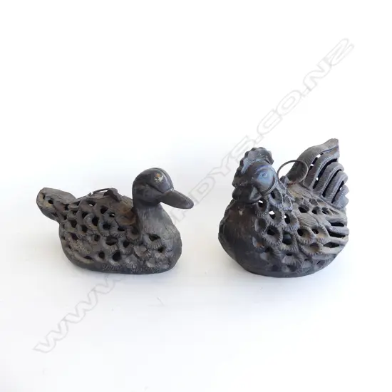 CAST IRON DUCK & ROOSTER TEA LIGHT HOLDERS L.300mm