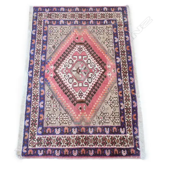 OLD SHIRAZ RUG, 900 x 1400mm