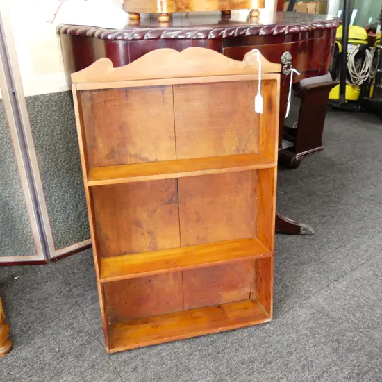 WOODEN WALL SHELF 640x395mm