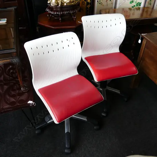 PR RED & WHITE RETRO OFFICE CHAIRS 