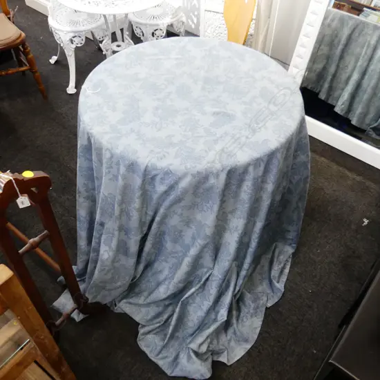 ROUND TABLE 2 COVERS; THICK BLUE VELET / BLUE FLORAL COTTON - 800mm dia H.700mm