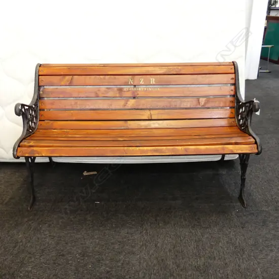 VICTORIAN STYLE BENCH w. NZR STENCIL W.1220mm
