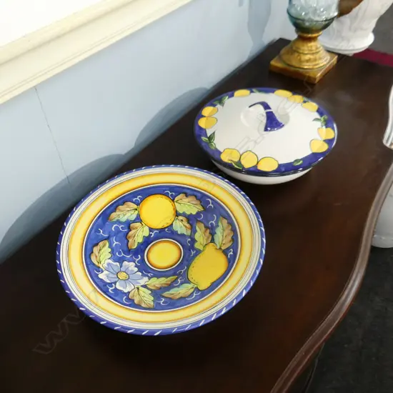 2 LGE BLUE & YELLOW DISHES; BOWL 350mm dia, TEMUKA LIDDED CASSEROLE 305mm dia