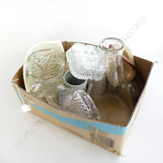 SMALL BOX LAB GLASS BOTTLE H265MM  GLASS & CHINA