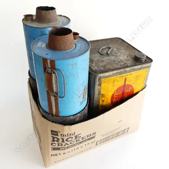 4 GALLON OIL CAN HOUGHTONS H380MM & 2 THERMEET BURNERS H340MM