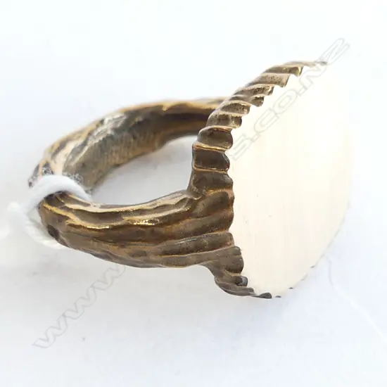CONTEMPORARY BRONZE SIGNET RING BY JEWELLER KIM BRICE 
