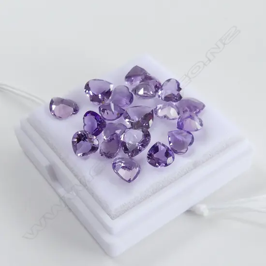 BOX HEART SHAPED AMETHYST
