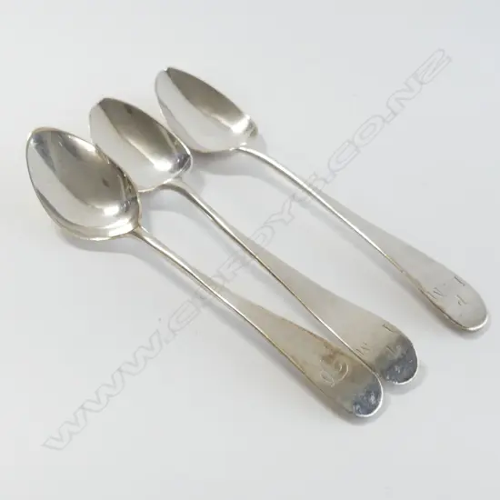 3 GEORGIAN STG SILVER TEA SPOONS 35 GRAMS