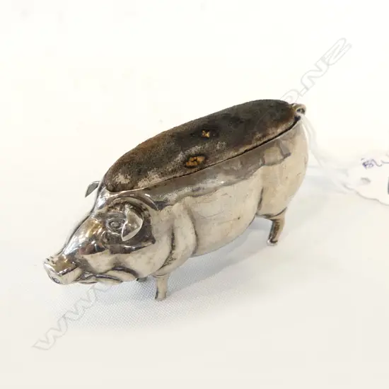STG SILVER PIG PIN CUSHION, B'HAM 1909 L.70mm