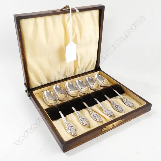 6 ART NOUVEAU STYLE EP TEA SPOONS, CASED