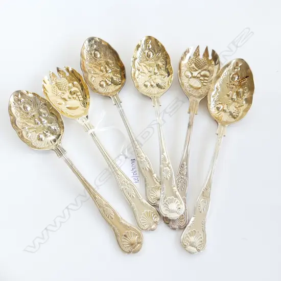1 PRS WALKER & HALL EP KINGS PATTERN BERRY SPOONS + 2 PRS OF SALAD SERVERS L.220mm