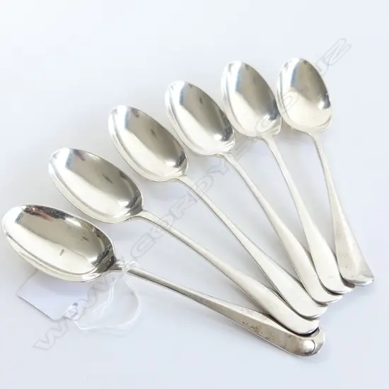 6 STG SILVER DESSERT SPOONS; 4x WALKER & HALL SHEFFIELD 1922/23 2x SIMILAR L.180mm 301 GRAMS