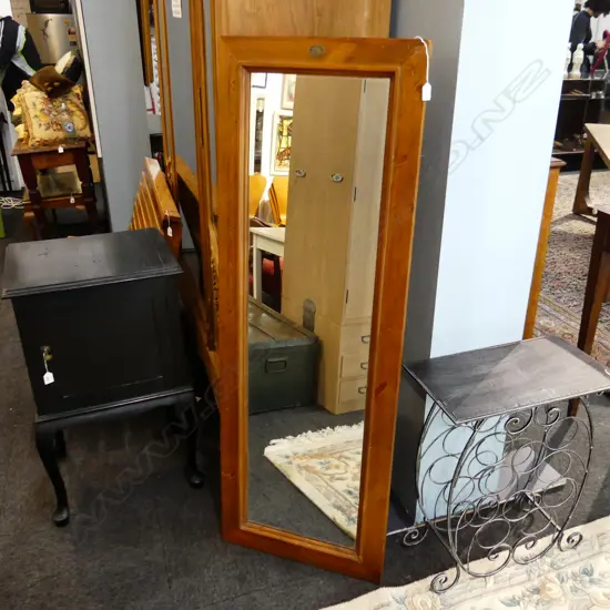 LG WOODEN FRAMED DRESSING MIRROR 'COTTAGE HILL' 1500x520mm