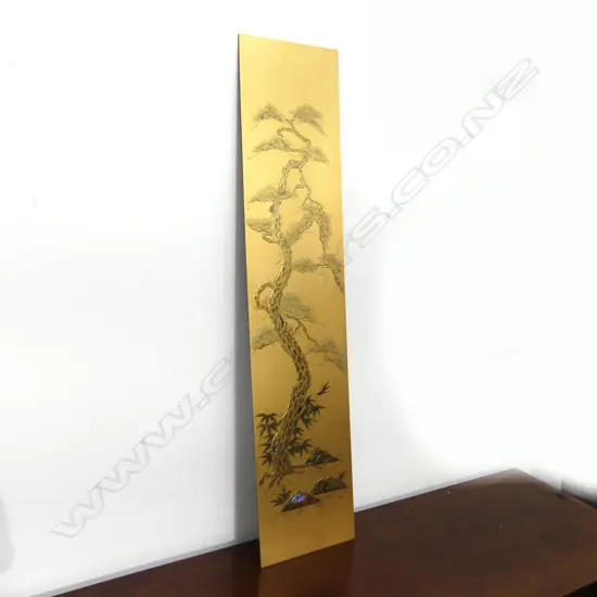 JAPANESE MAKI-E RAISED GILT VOTIVE PANEL - Contorted pine tree. H.1090mm