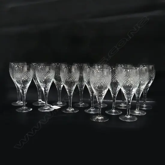 15 SMALL WINE GLASSES H.155mm