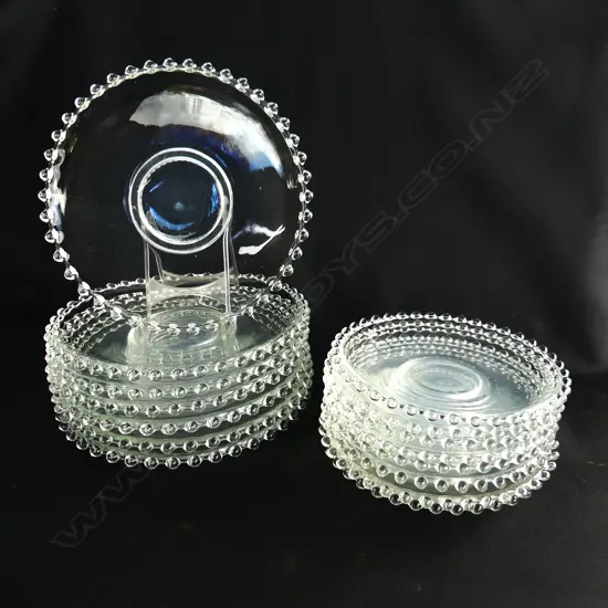 7 CLEAR GLASS PLATES w. BEADED EDGE 230mm dia + 8 SIDE PLATES 180mm dia