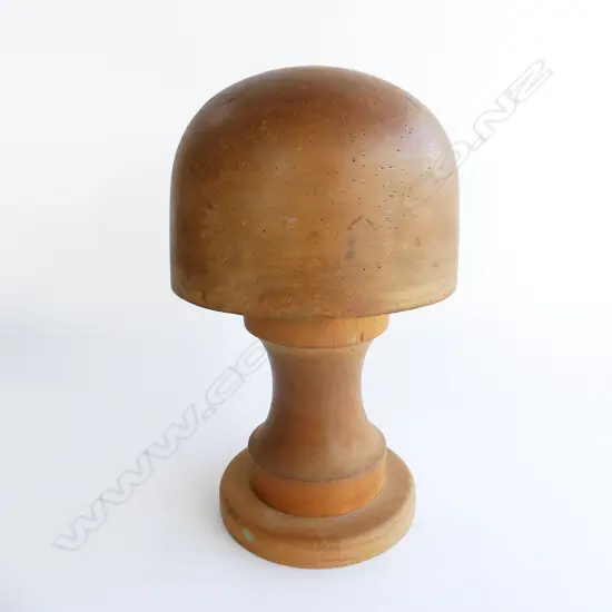 VINTAGE WOODEN HAT BLOCK STAND 21 1/2" H. 310MM