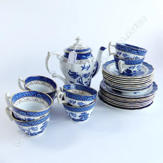 25 PCE BOOTHS REAL OLD WILLOW COFFEE SET; POT H.200mm & 8 TRIOS