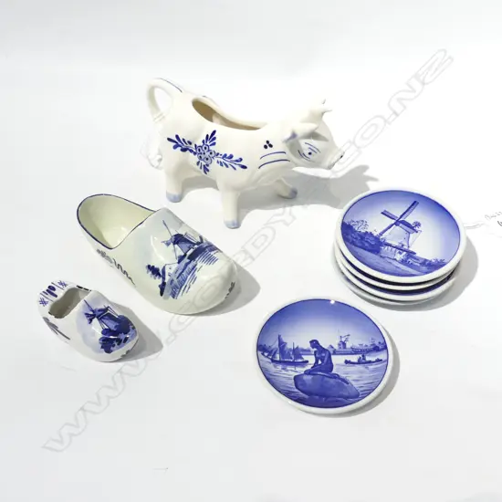 8PCS DUTCH & DANISH B/W CHINA COW SHOE DISHES ETC H90MM