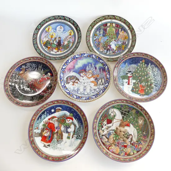7 ASST ROYAL WORCESTER CHRISTMAS TALES PLATES D 200 MM