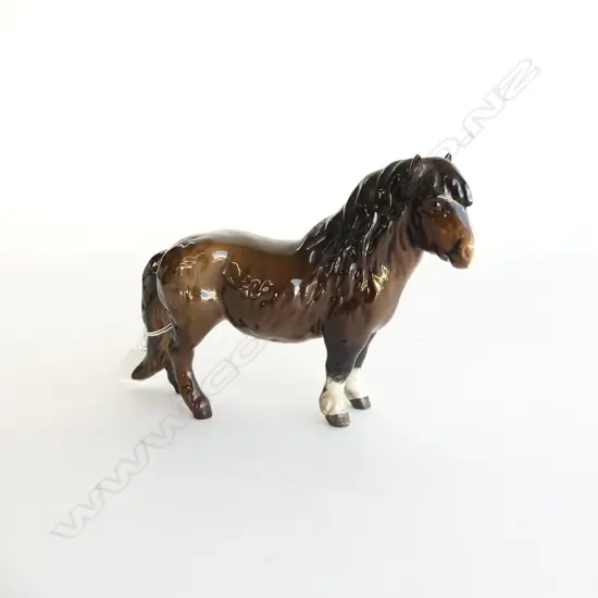 BESWICK SHETLAND PONY L. 190MM