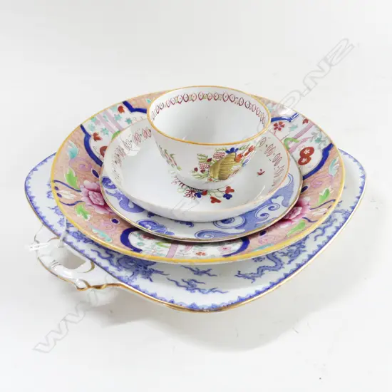 5 PCES CHINA; NEW HALL TEA BOWL & SAUCER C.1780, NANTGARW  PLATE 220mm dia, 2 PCES ROYAL WORCESTER BLUE DRAGON
