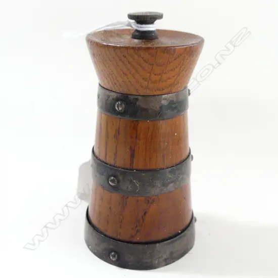 S/S BANDED OAK PEPPER GRINDER H100MM