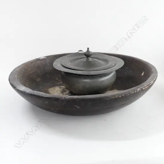ANTIQUE LIDDED PEWTER CHAMBER POT H100MM & LARGE WOODEN FRUIT BOWL W480MM