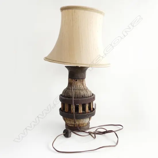 WAGON WHEEL CENTER TABLE LAMP H640MM