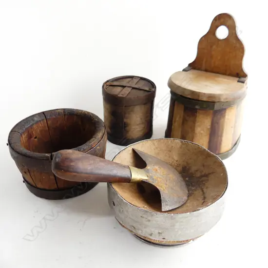 4 VINTAGE KITCHEN TREEN PCS