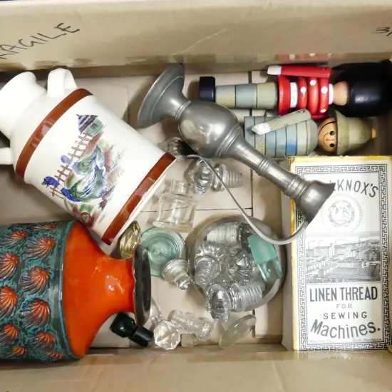 BOX LOT ASST.; RED BOTTLE VASE (chip), GLASS KNOBS ETC