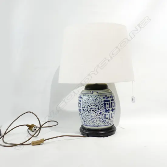B/W ORIENTAL GINGER JAR LAMP H.565mm / 350mm dia
