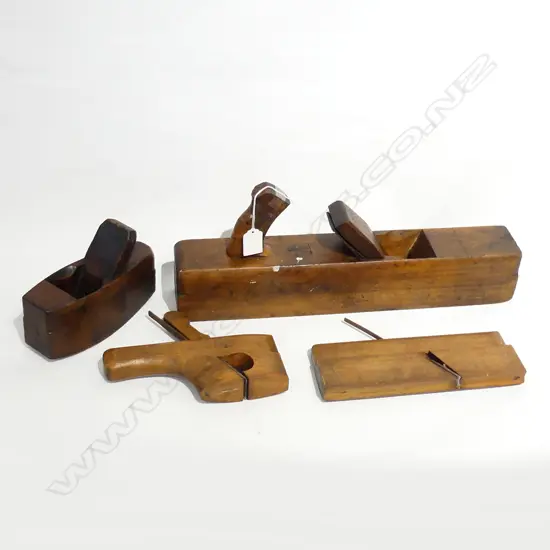 4 VINTAGE WOODEN REBATE PLANES L.435mm