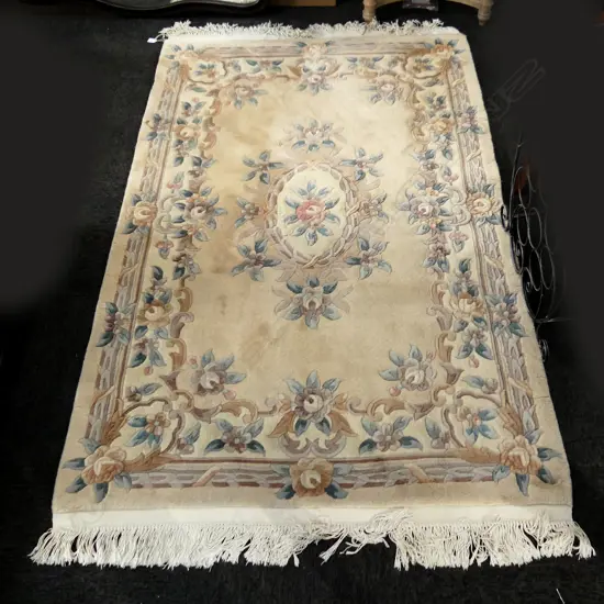 LG MACHINED AUBUSSON STYLE PALE WOOL RUG 1900x1200mm