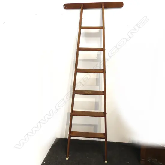 VINTAGE WOODEN LADDER H.1980mm