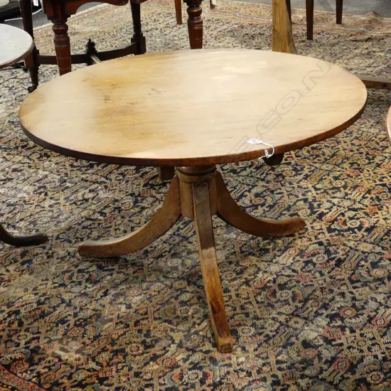GEORGE III MAHOGANY CIRCULAR TILT TABLE CUT DOWN GEORGIAN BREAKFAST TABLE TO MAKE A COFFEE TABLE.  H.560mm Dia 510mm .