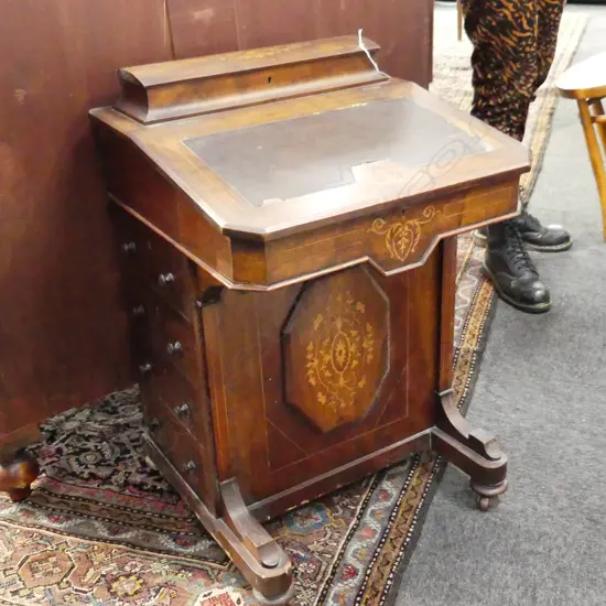 LATE VICTORIAN MAHOGANY DAVENPORT H 820 MM