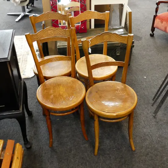 4 WOODEN THONET STYLE DINING CHAIRS 