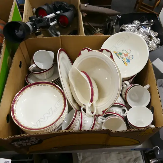 MYOTT 'ROYALTY' LG DINNER SERVICE IINCL SERVING DISHES & TEA SET 
