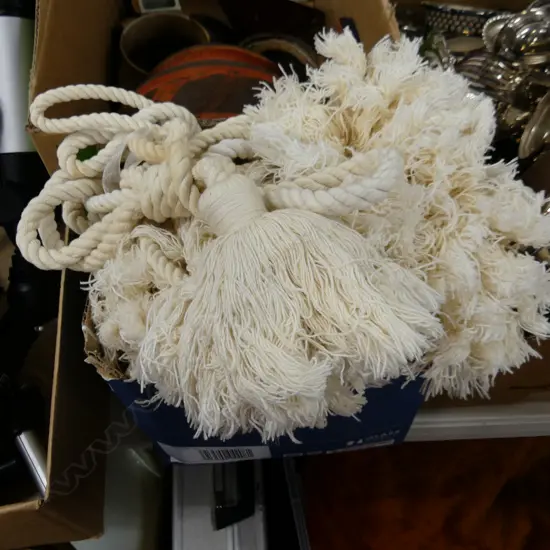 BOX 12 CURTAIN SWAGS / TIE BACKS