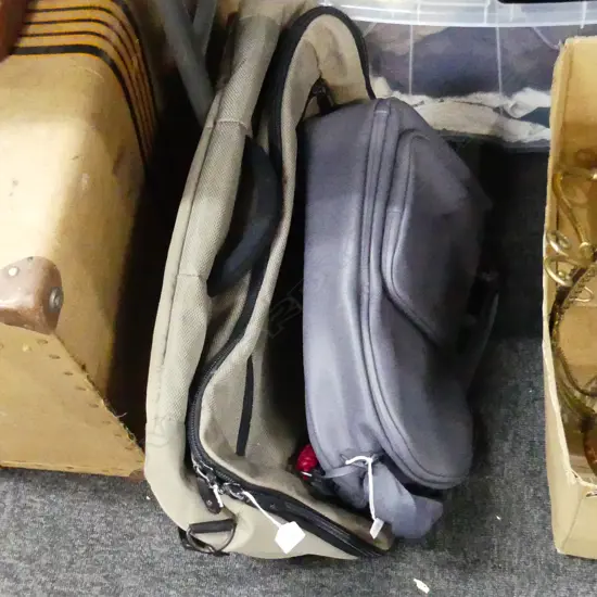 2 SAMSONITE BAGS; GREY LEATHER BACKPACK, OLIVE GREEN CANVAS BAG W.600mm