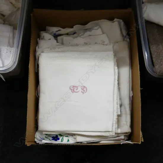 BOX ASST VINTAGE LINEN, TABLE CLOTHS, DOILIES, TABLE MATS ETC..