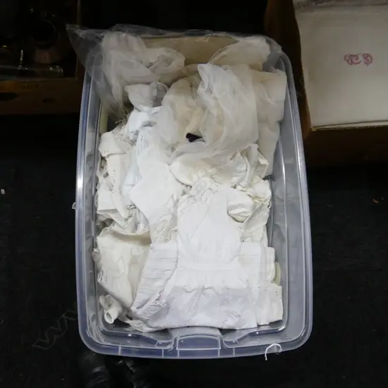 BOX ANTIQUE WHITE LINEN & LACE CLOTHING IE NIGHTGOWNS, CHRISTENING GOWNS ETC..