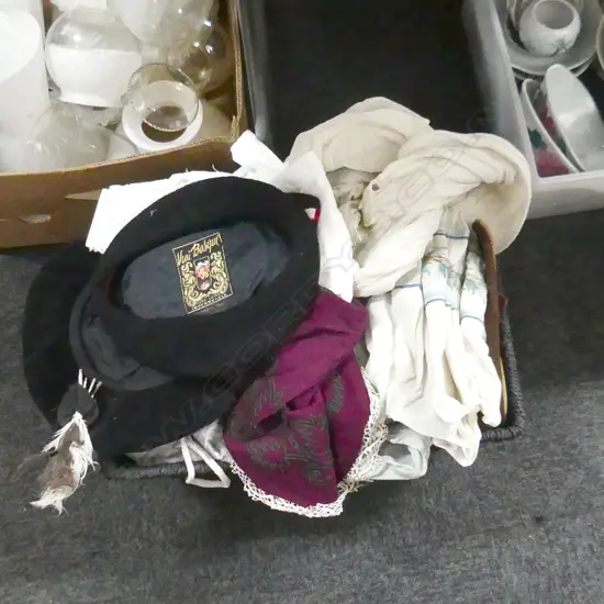 BASKET ANTIQUE & VINTAGE CLOTHING, HATS, SHOES, DRESSES, CORSET ETC...