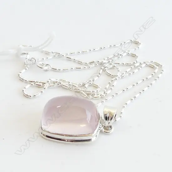 ROSE QUARTZ CABOCHON & 925 SILVER PENDANT & CHAIN 