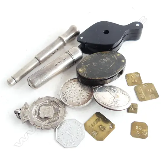OLD GM weights + 2 silver medallions (1 rugby 1929) + silver propelling pencil + stg case + 2 magnifiers etc