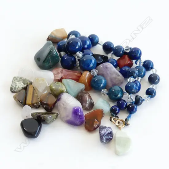 BAG ASST GEMSTONES + BLUE STONE BEAD NECKLACE 