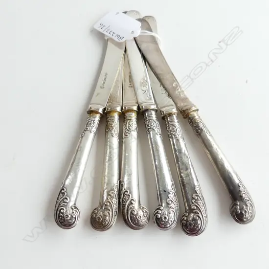 SET OF 6 PISTOL GRIP S/S HANDLED BUTTER KNIVES L165MM